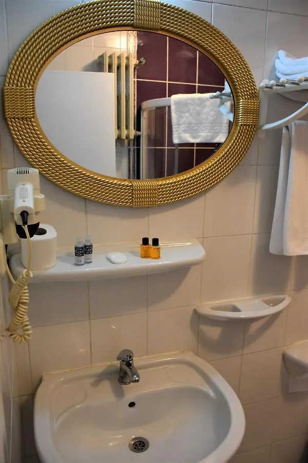 Dinar Hotel Istanbul