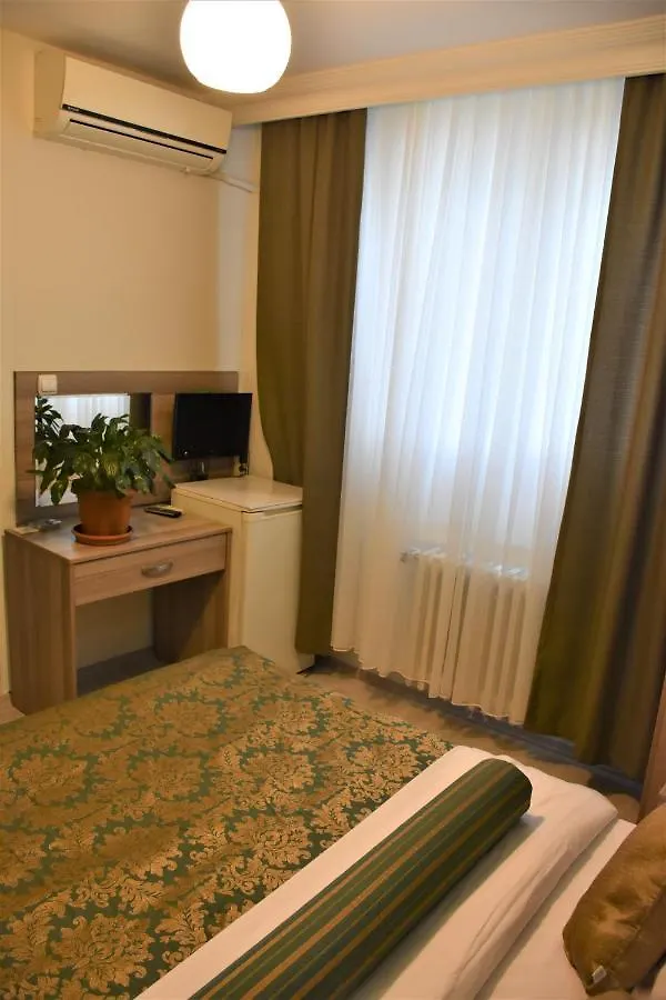 **  Dinar Hotel Istanbul Turcia